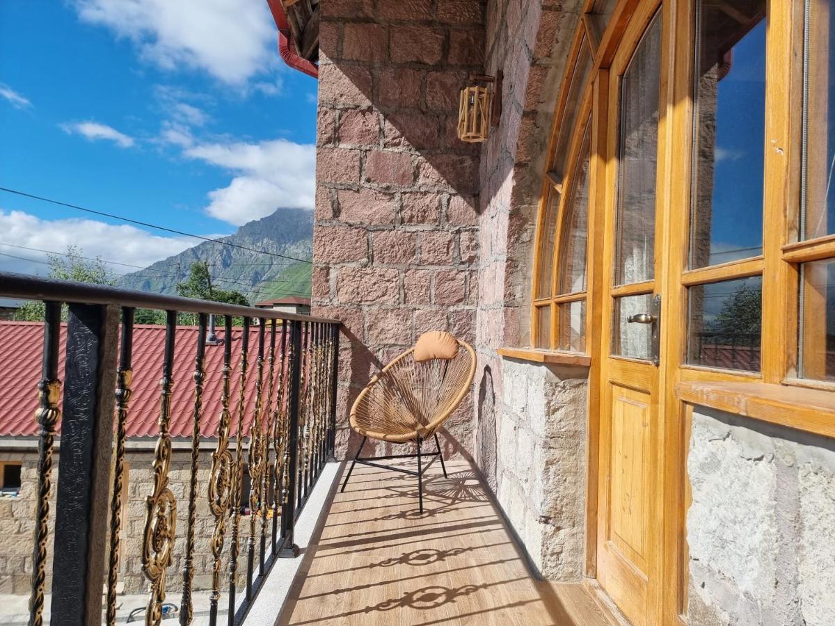 Graf Kazbegi Hotell Eksteriør bilde