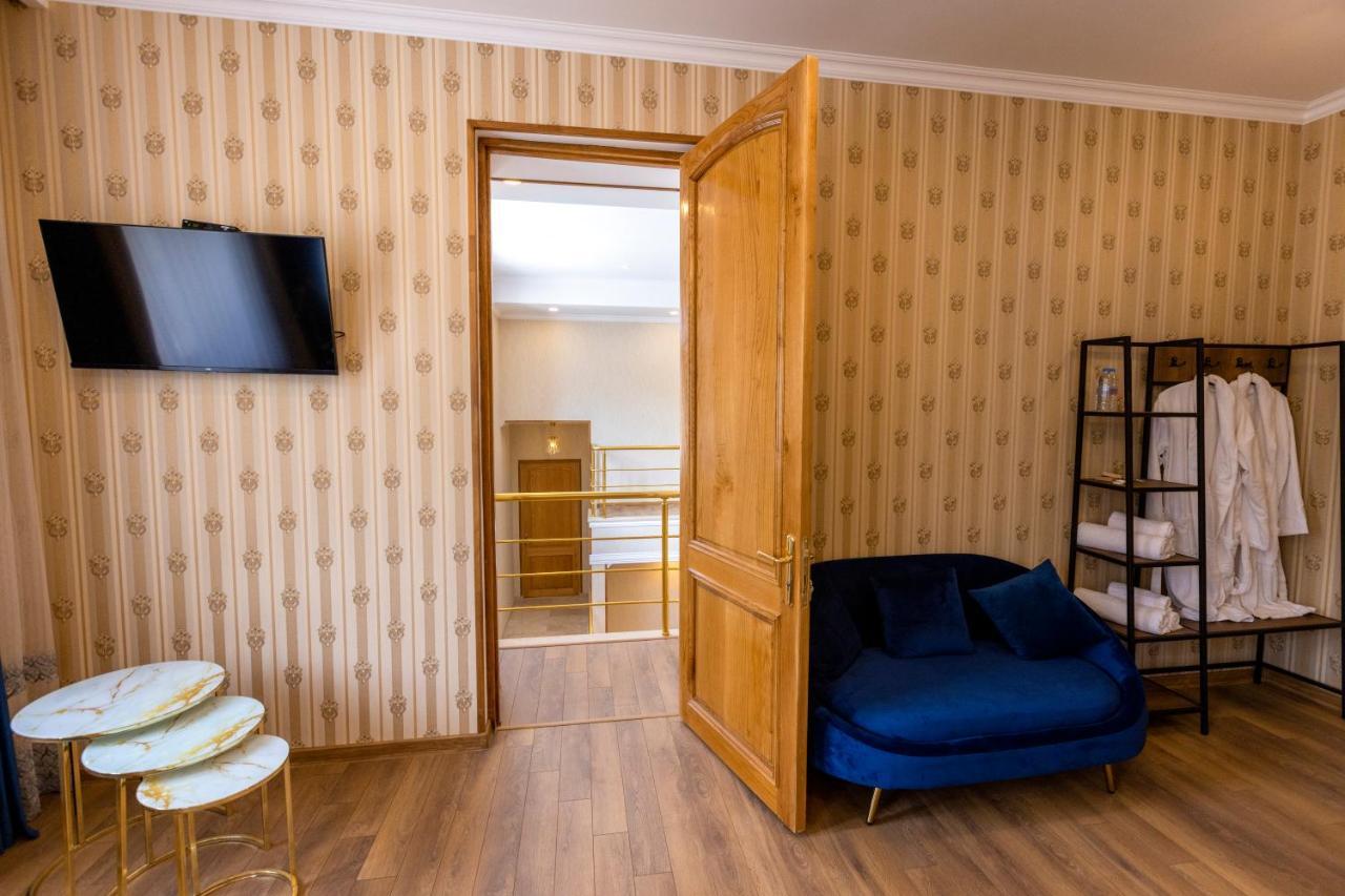 Graf Kazbegi Hotell Eksteriør bilde