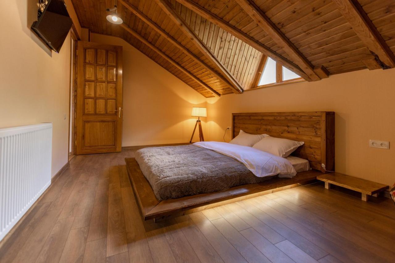 Graf Kazbegi Hotell Eksteriør bilde