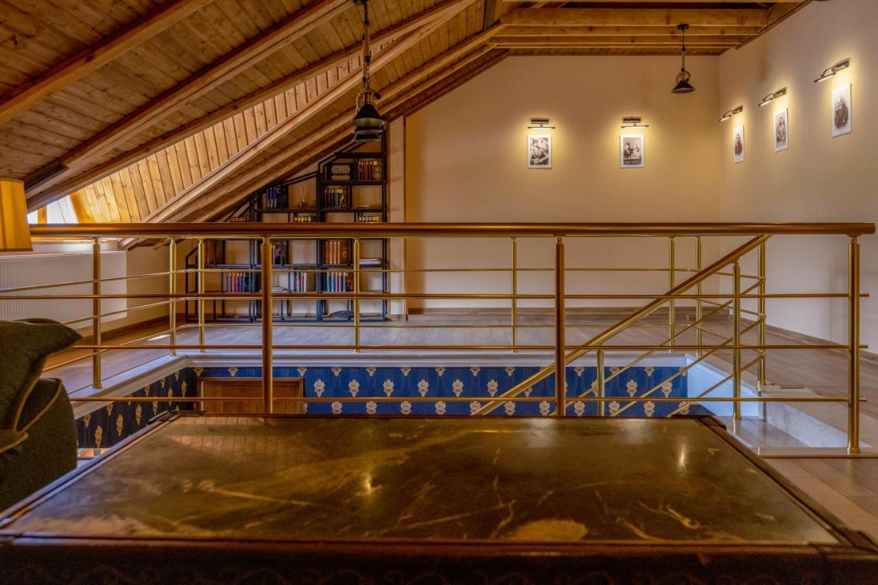 Graf Kazbegi Hotell Eksteriør bilde