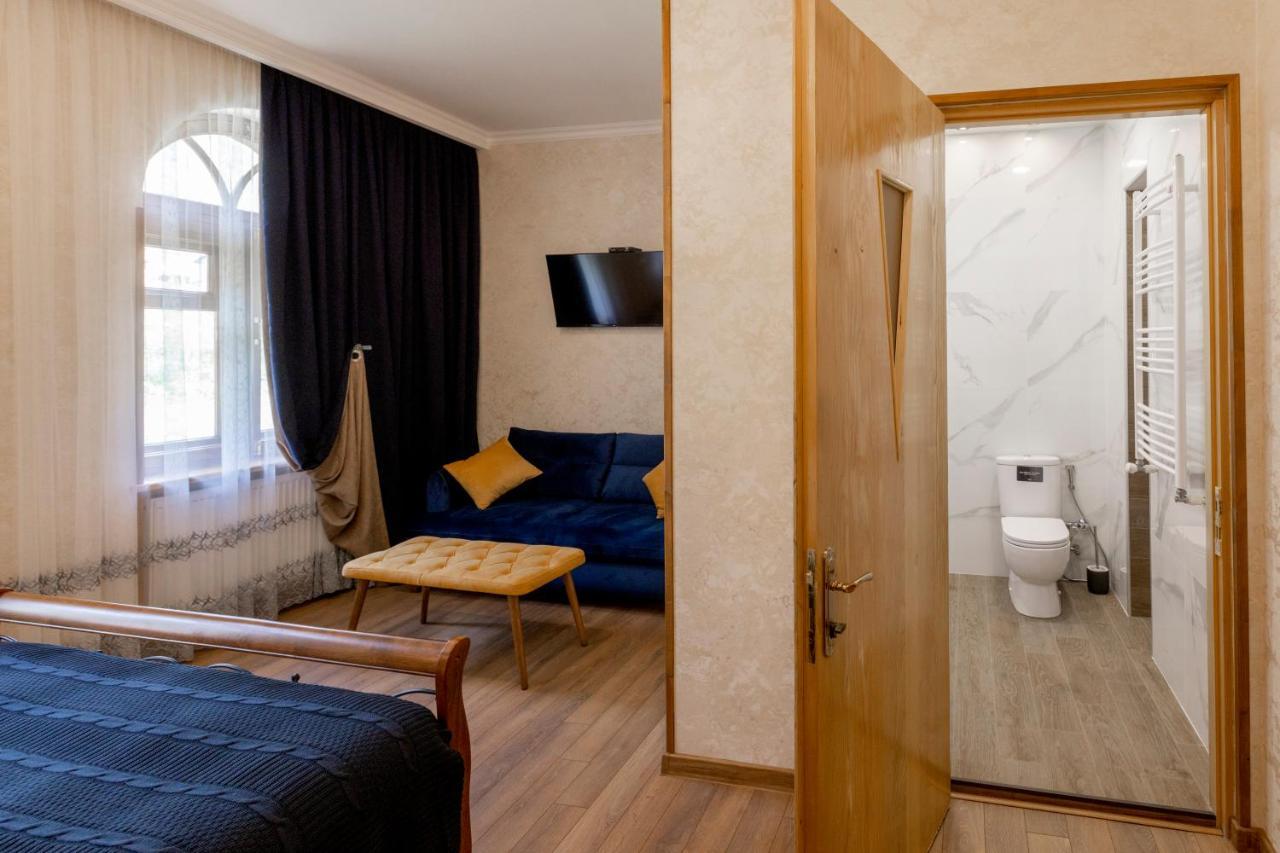 Graf Kazbegi Hotell Eksteriør bilde